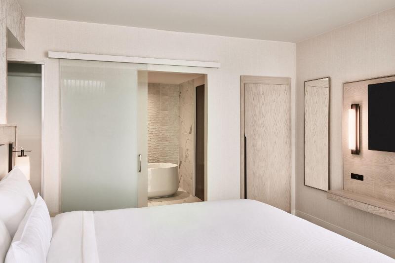 اتاق استاندارد, Hilton Warsaw City