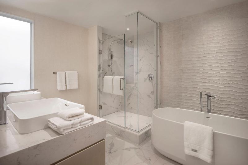 اتاق استاندارد, Hilton Warsaw City