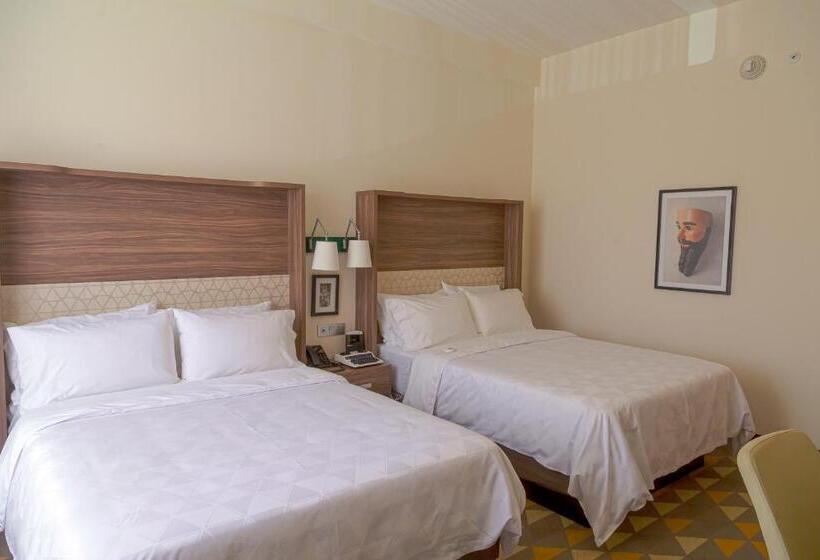 身障者適用キングサイズベッドルーム, Holiday Inn Tlaxcala, An Ihg