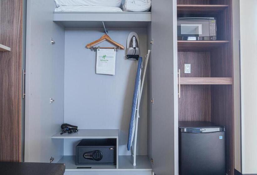 キングサイズベッドのスイートルーム, Holiday Inn Tlaxcala, An Ihg