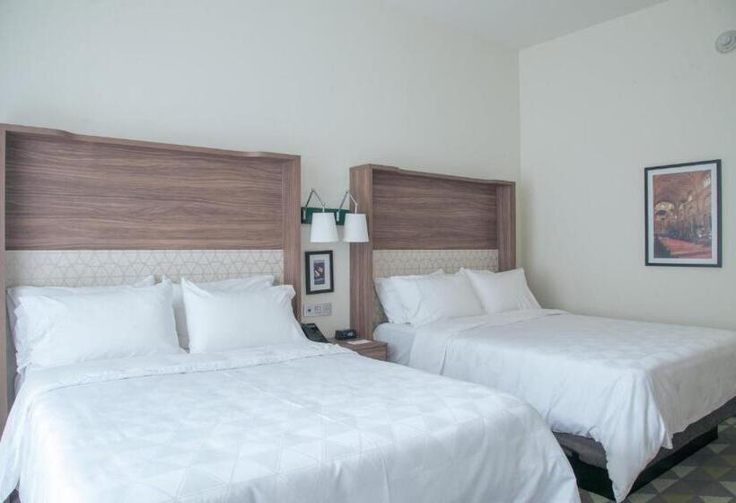 スイート, Holiday Inn Tlaxcala, An Ihg