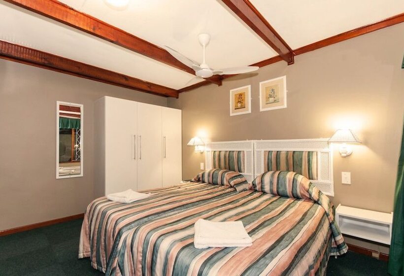 Дом 1 Спальня, Pine Lodge Resort