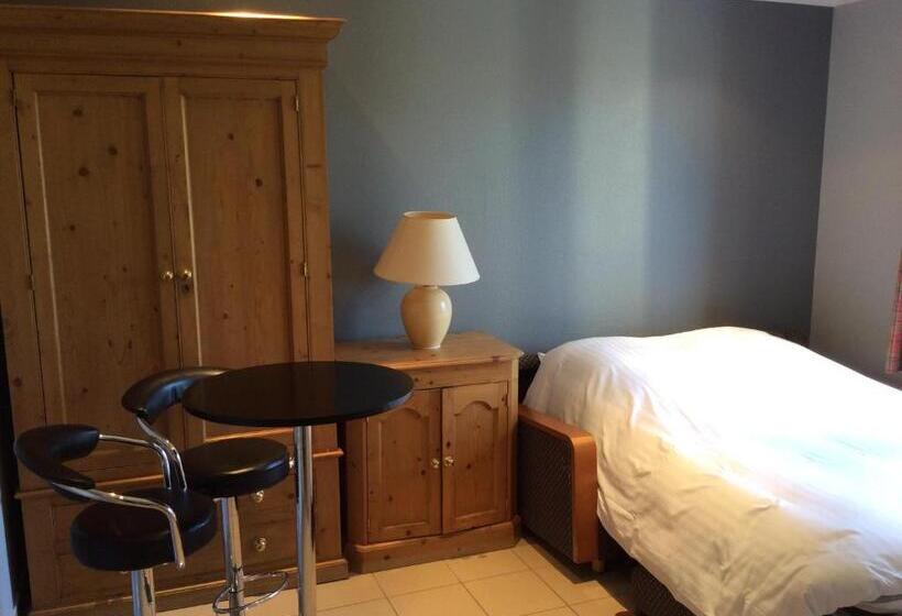 Студия Стандарт, Residence Hotel Les Ducs De Chevreuse Avec Hébergement, Repas & Pdj, Séminaire, Bureau & Parking