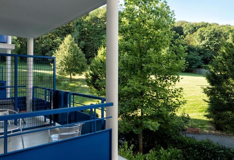 Студия Superior, Residence Hotel Les Ducs De Chevreuse Avec Hébergement, Repas & Pdj, Séminaire, Bureau & Parking