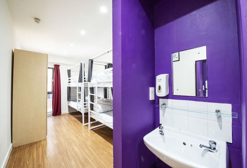 Кровать в Общей Комнате, a&o Edinburgh City