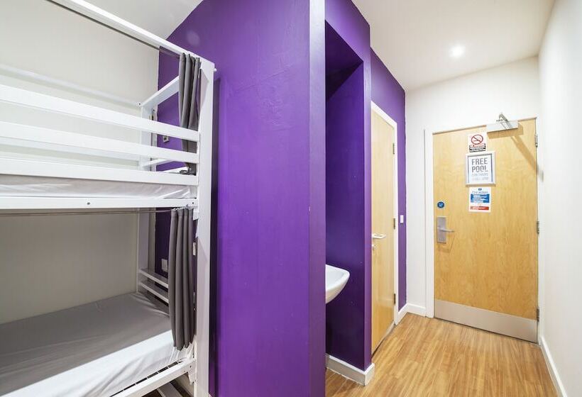 Кровать в Общей Комнате, a&o Edinburgh City