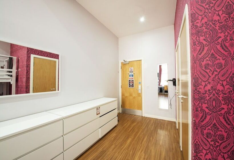 Кровать в Общей Комнате, a&o Edinburgh City