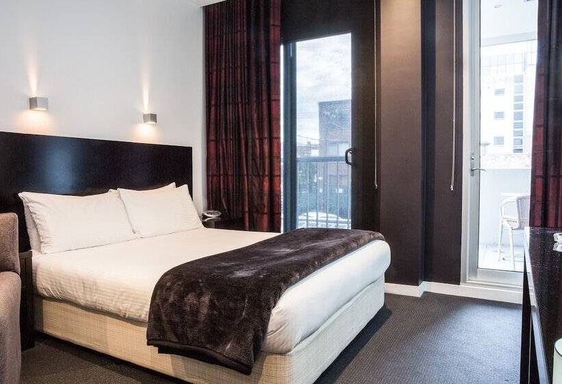 استودیوی استاندارد, Adara Hotel Richmond
