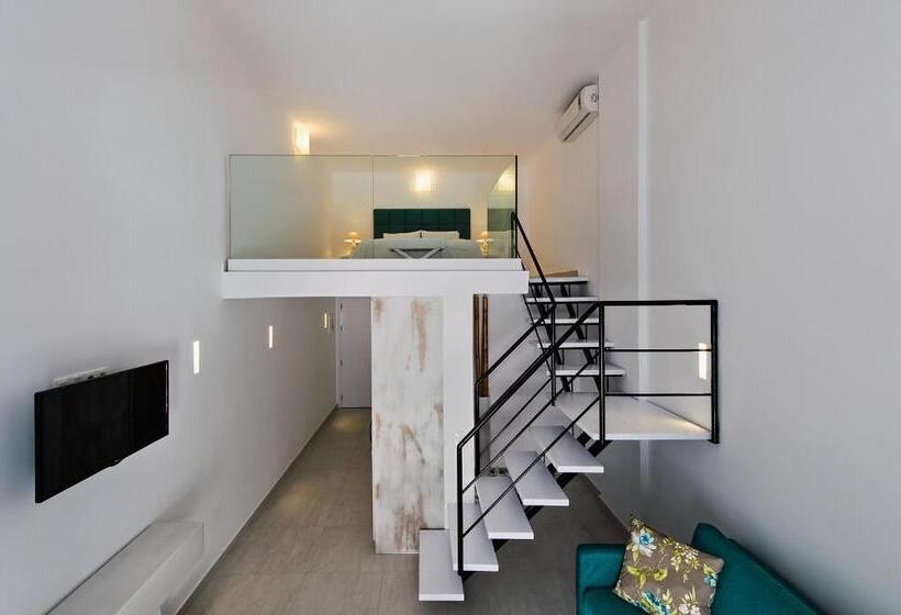 سوئیت سینیور, Cavo Bianco Boutique Hotel & Spa