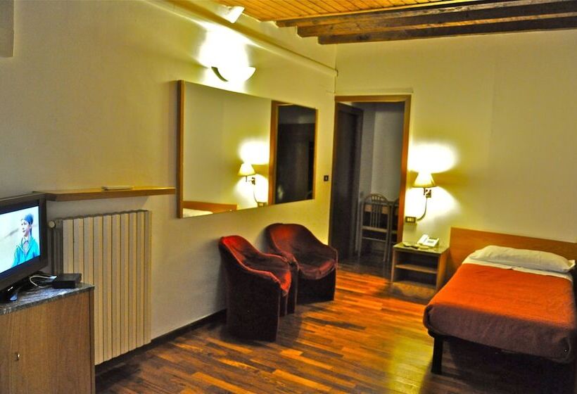 اتاق استاندارد, Vecchia Milano