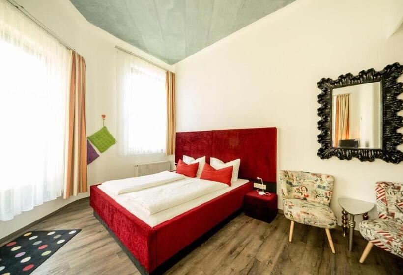 带露台的豪华间, Arthotel Magdeburg