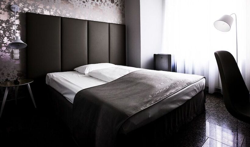 标准单人间, Boutique Hotel Dom   Rooms & Suites