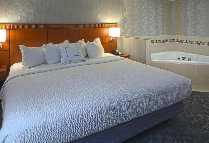 اتاق استاندارد با تخت بزرگ, Courtyard By Marriott Hamilton