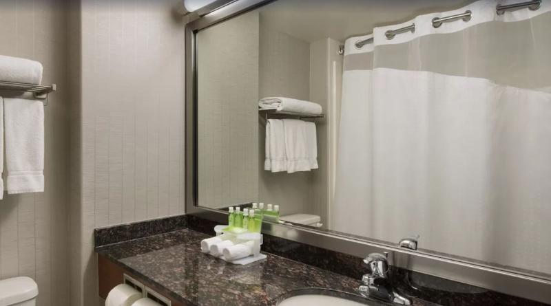 Номер Стандарт, Holiday Inn Express Hotel & Suites Sherwood Park Edmonton Area, An Ihg