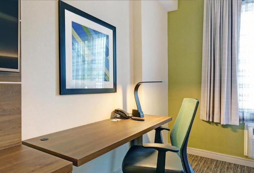 اتاق استاندارد با تخت بزرگ, Holiday Inn Express Whitby Oshawa, An Ihg