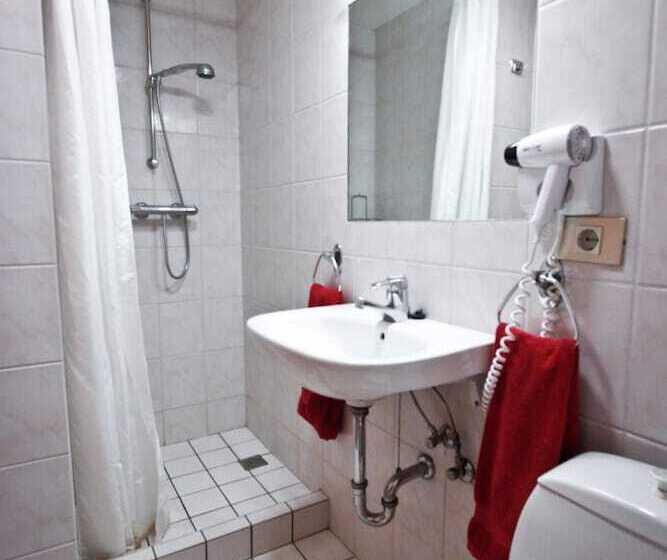 اتاق استاندارد, Orkin