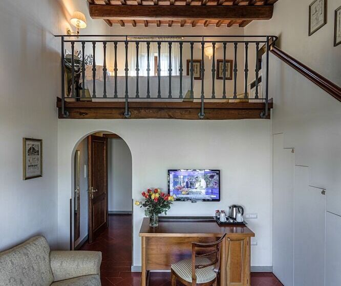 Полулюкс, Villa Olmi Firenze