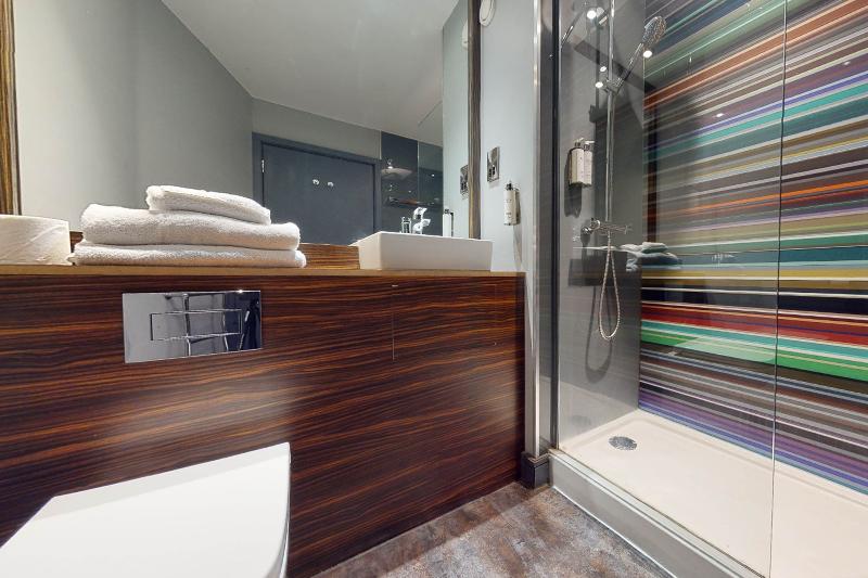스탠다드 룸, Village Hotel Swansea