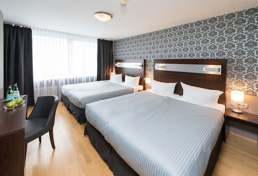 Семейный Номер, Munich Inn  Design