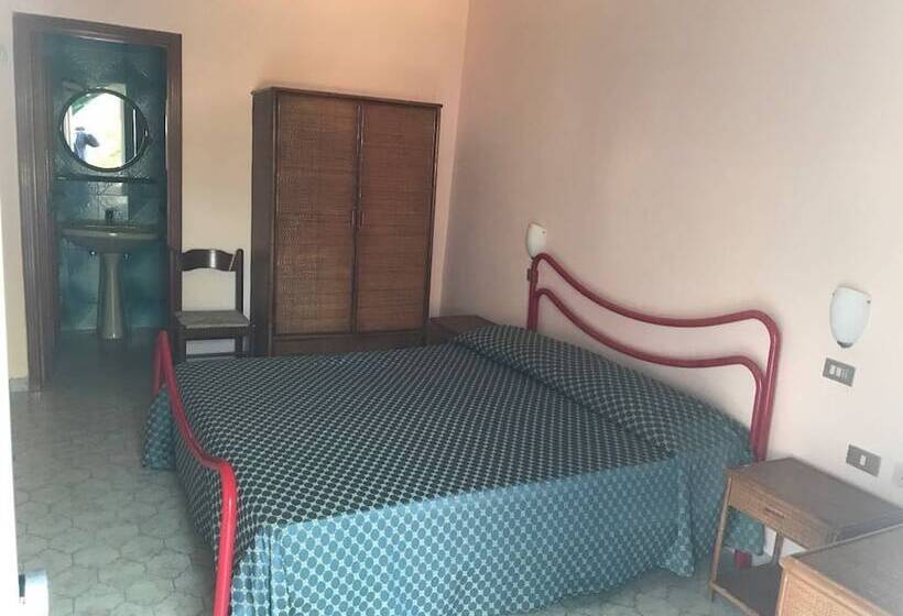 Номер Economy, Cinquestelle Albergo Del Centro Storico