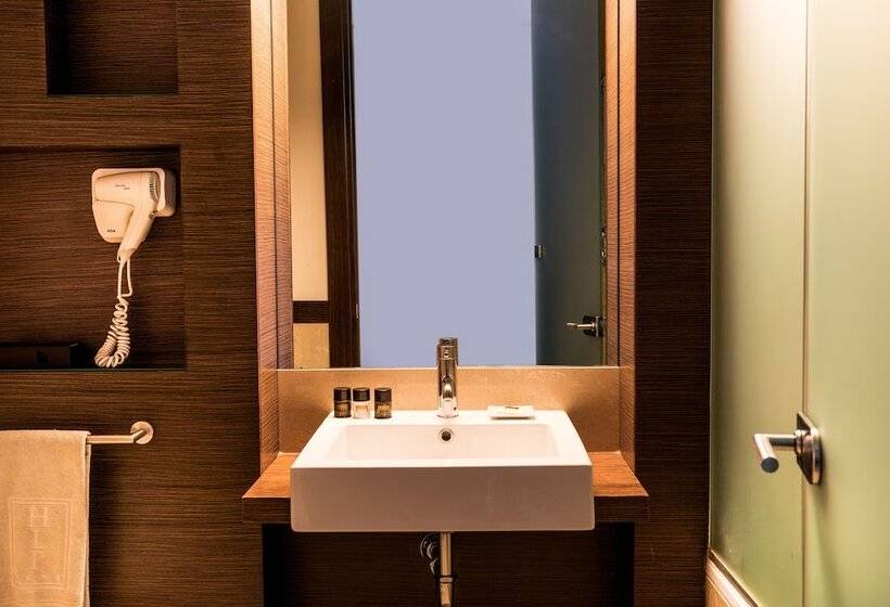 اتاق اجرایی, Litta Palace Milano