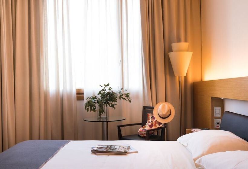 اتاق خانوادگی, Litta Palace Milano