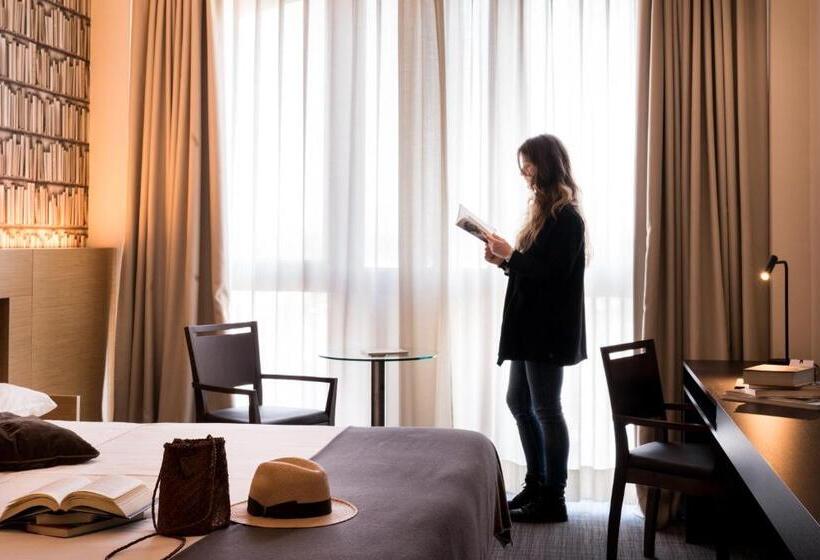 اتاق اجرایی, Litta Palace Milano