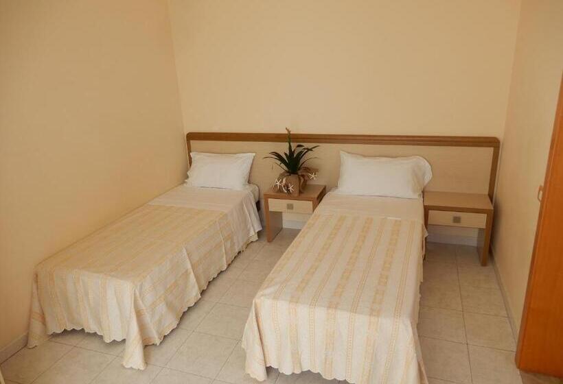 اتاق استاندارد چهارنفره با بالکن, San Giorgio