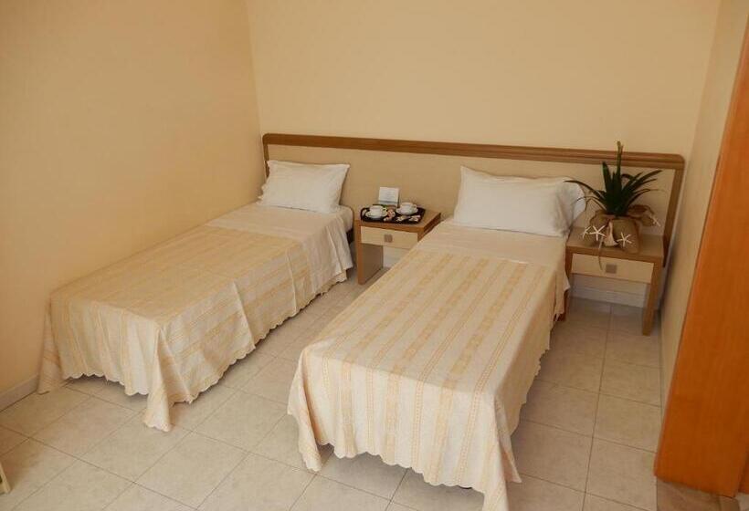 اتاق استاندارد چهارنفره با بالکن, San Giorgio