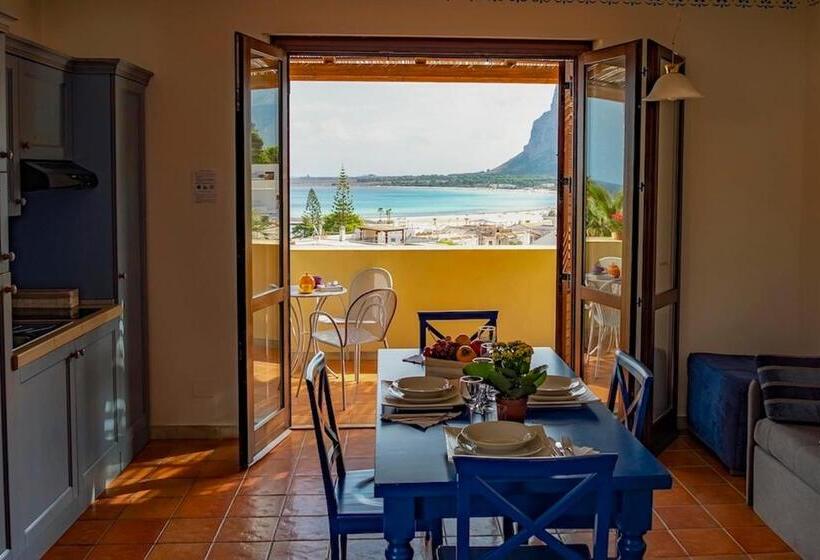 Апартаменты 1 Спальня Вид на Море, Villaggio Cala Mancina