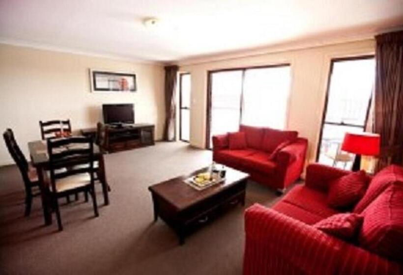 Апартаменты Superior 1 Спальня, Cattlemans Country Motor Inn & Serviced Apartments