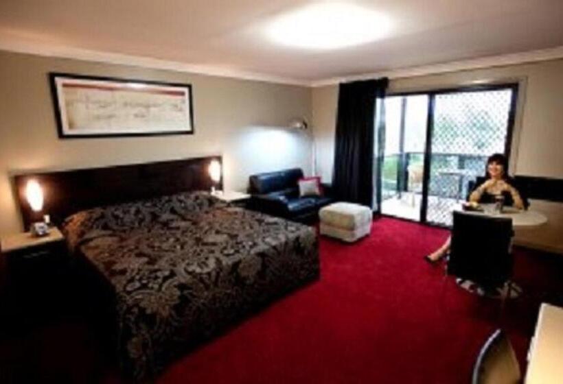 Номер Superior Кровать Кинг, Cattlemans Country Motor Inn & Serviced Apartments