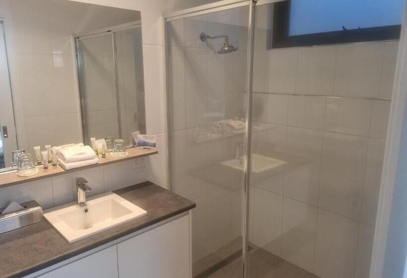 带大床的标准间, Comfort Inn Deakin Palms