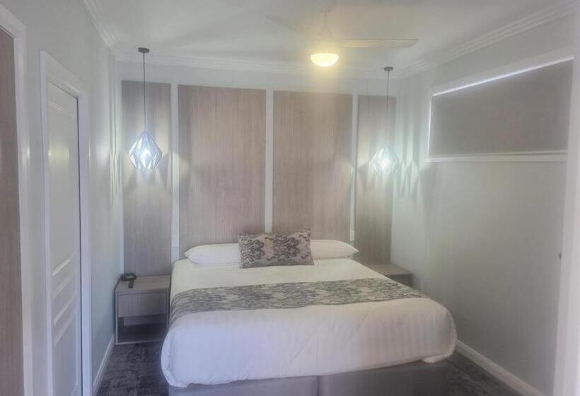 带大床的标准间, Comfort Inn Deakin Palms