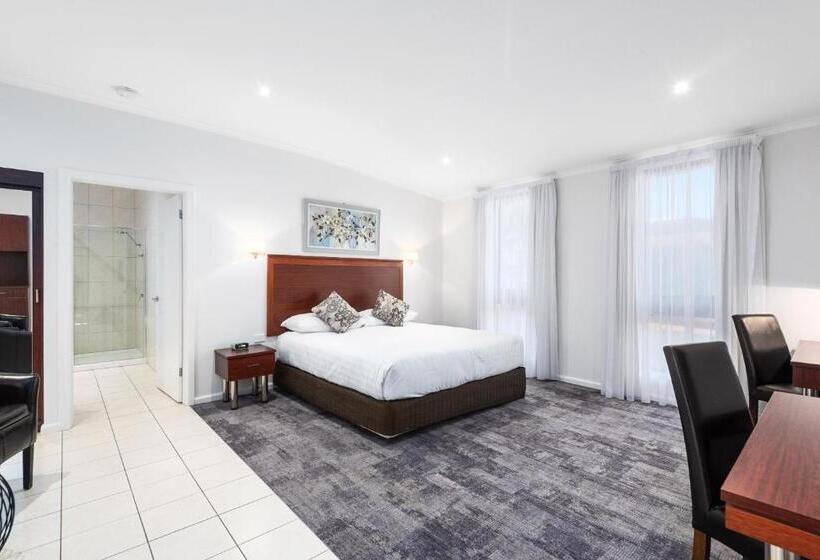 غرفة إدارية سرير كينج, Comfort Inn Deakin Palms