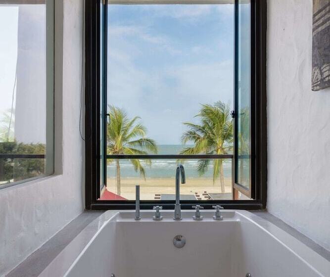 ویلای 4 خوابه, Tolani Le Bayburi Villas Pranburi