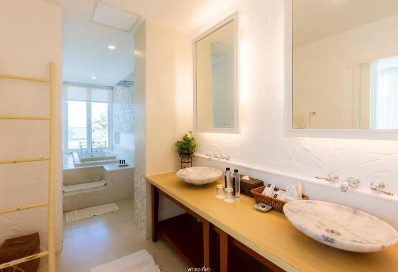 ویلای 4 خوابه, Tolani Le Bayburi Villas Pranburi