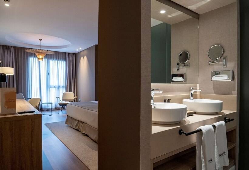 اتاق سوپریور, Barcelo  Oviedo Cervantes