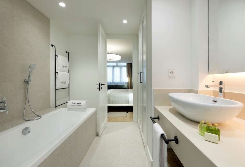 سوییت جونیور, Barcelo  Oviedo Cervantes