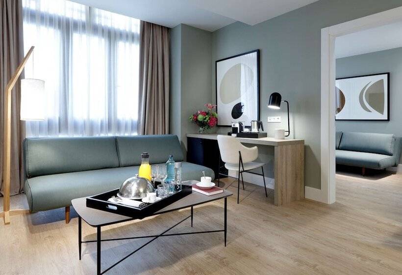 سوییت جونیور, Barcelo  Oviedo Cervantes