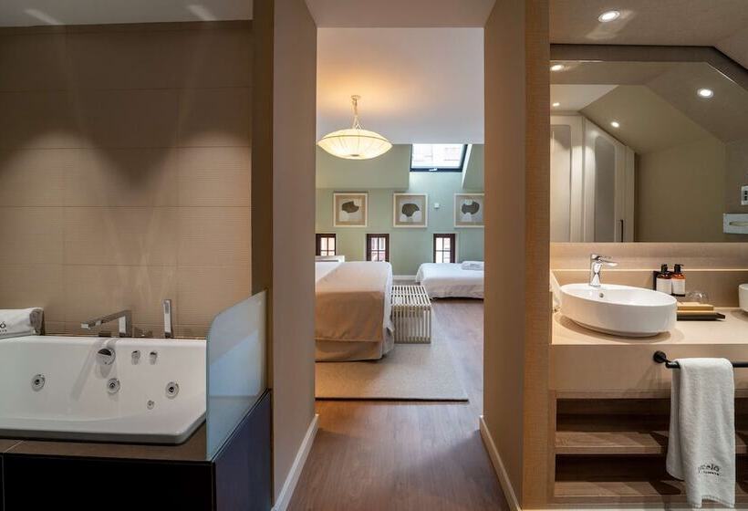 Premium Family Room, Barcelo  Oviedo Cervantes