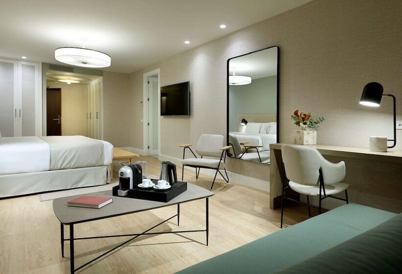 اتاق لوکس, Barcelo  Oviedo Cervantes