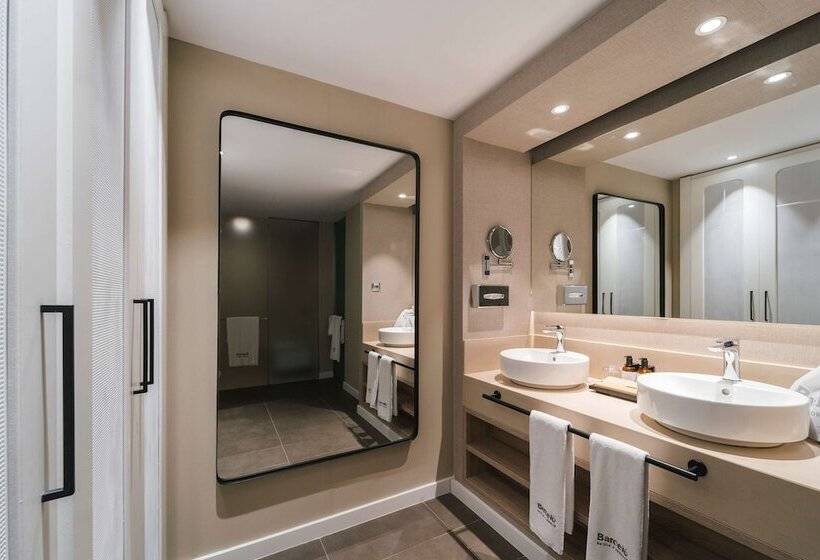 Premium Family Room, Barcelo  Oviedo Cervantes