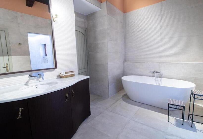 سوییت, Posada Los Condestables Hotel & Spa