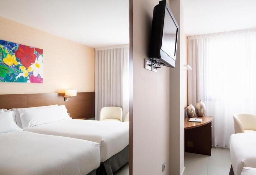 Четырехместный Номер Стандарт, & Spa Real Ciudad De Zaragoza