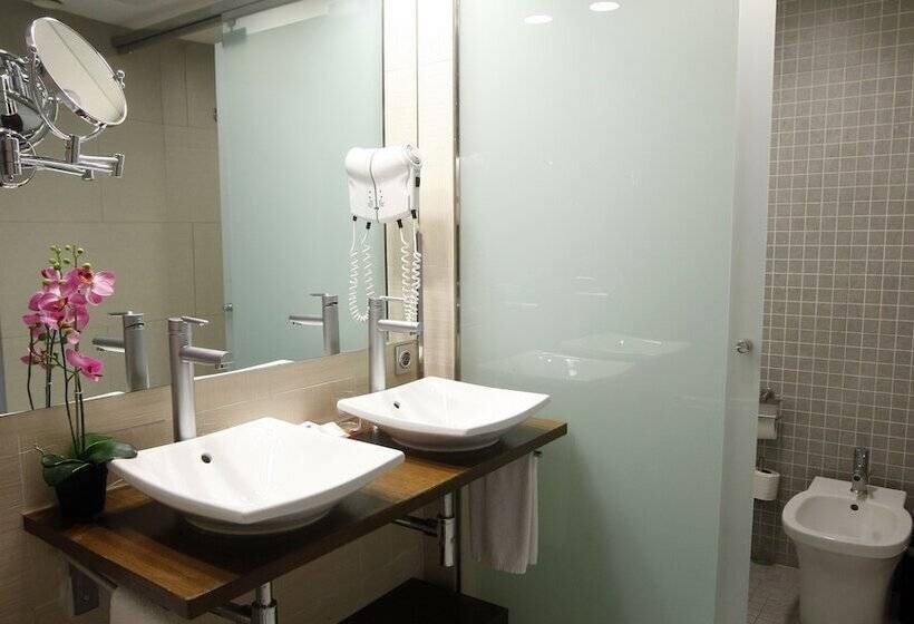 Номер Стандарт, & Spa Real Ciudad De Zaragoza