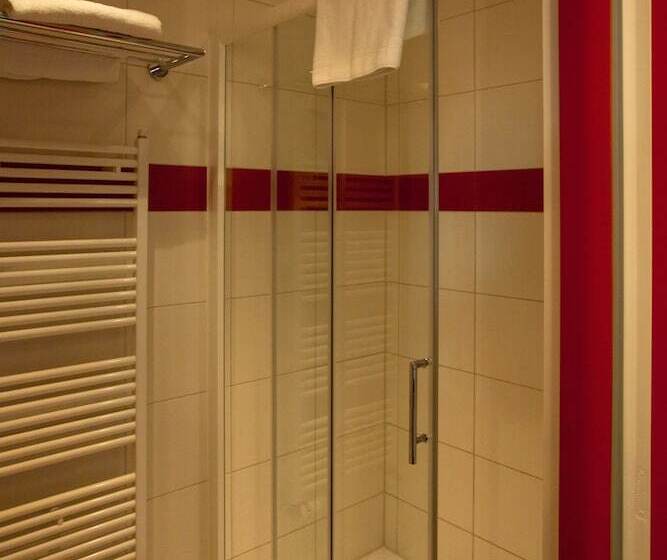 Номер бизнес-класса, Airport Hotel Basel   Convenient & Friendly