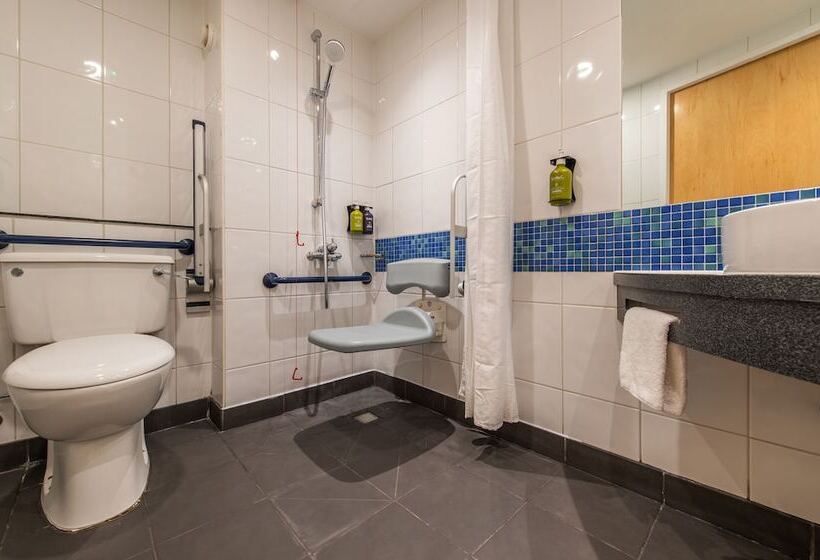 장애인을 위한 스탠다드 룸, Holiday Inn Express Ramsgate – Minster, An Ihg