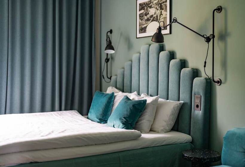 غرفة قياسية, Quality Hotel Carlia