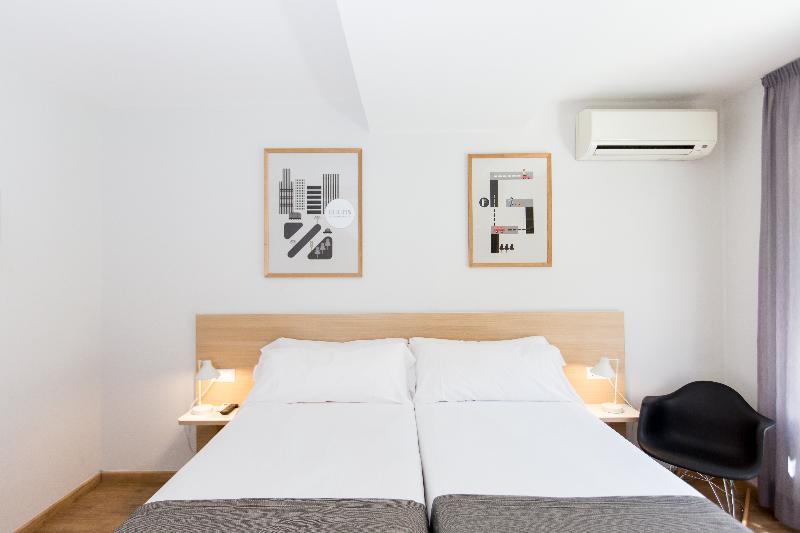 غرفة قياسية ثلاثية, Rooms Ciencias